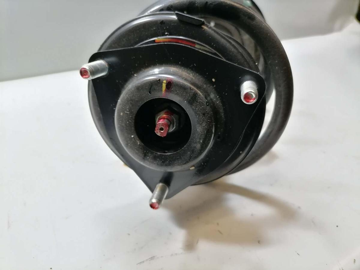 Mitsubishi Eclipse Cross GL3W original Federbein Sto&szlig;d&auml;mpfer vorn rechts 2.4 72kw Bj.2023